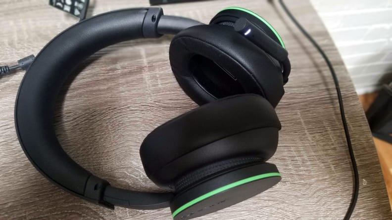 Xbox Wireless Headset Review 