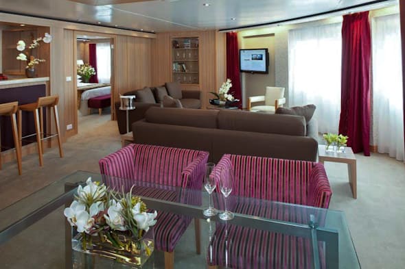 Other-Cabin-5-Photos-1.jpg