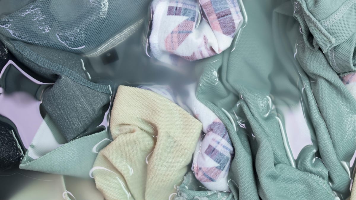 We Tried Laundry Stripping The Latest Deep Cleaning Trend Reviewed