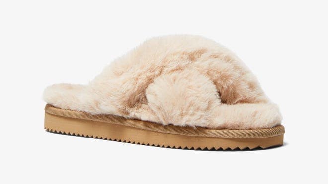 Brown fuzzy sandal slippers
