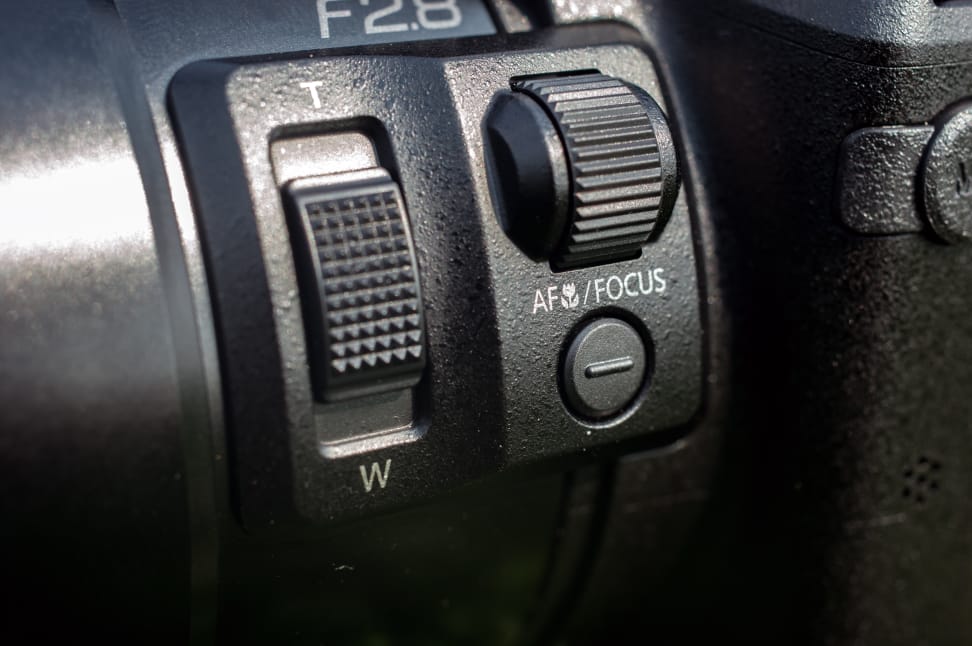 Panasonic Lumix DMC-FZ300 Lens Controls
