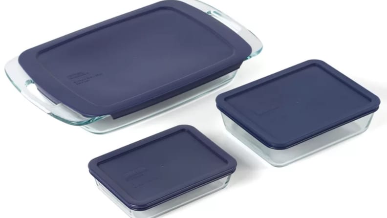 Pyrex bakeware