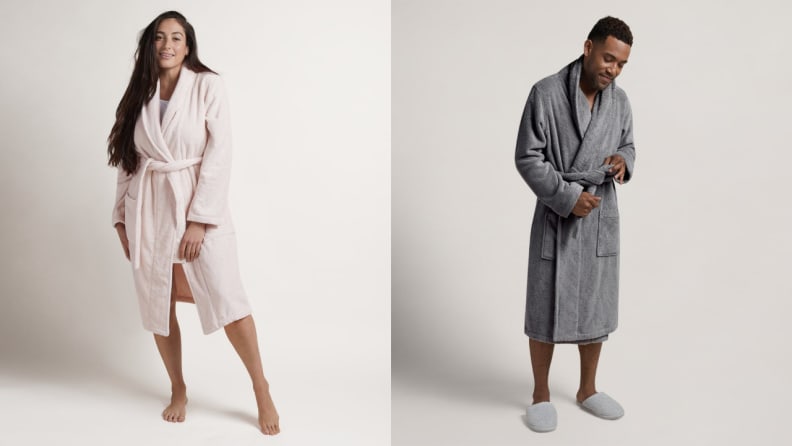 This luxurious robe is made from high-end Turkish cotton.