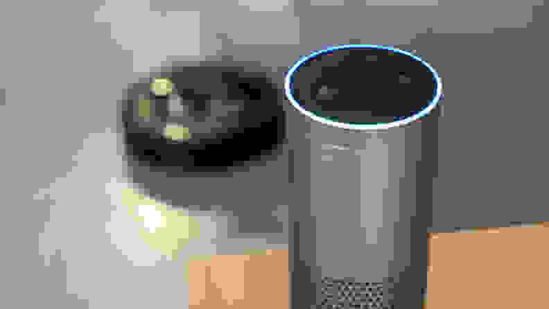 Robot vacuum working with an Alexa