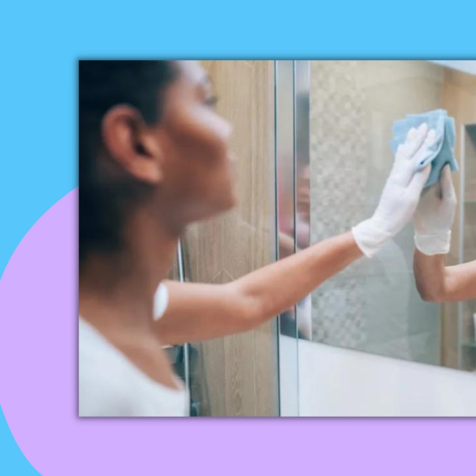 How to clean a mirror - Reviewed