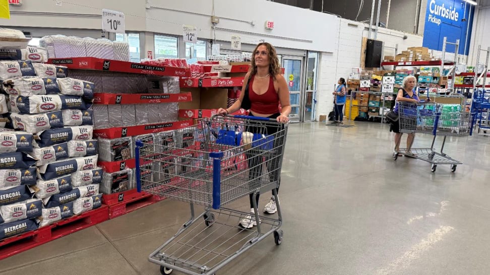 Jessica Roderick with a full shopping cart at Sam's Club