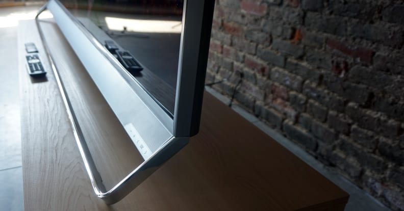 The stand for the Hisense 75H10D