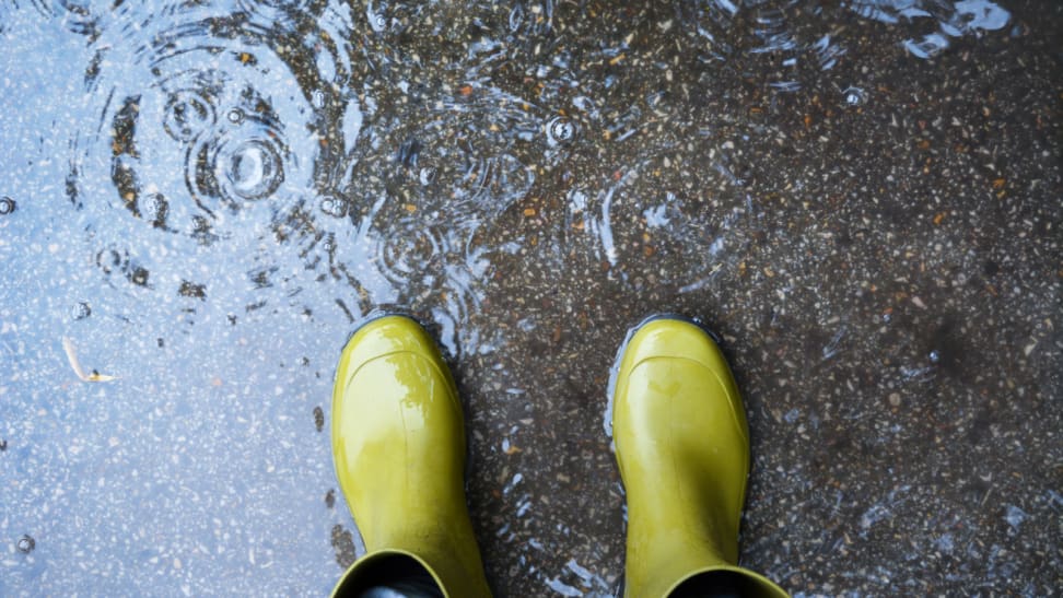 Inexpensive rain boots discount