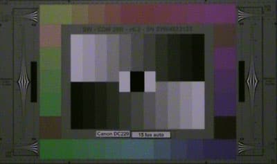 Canon_D220_15lux_auto_web.jpg