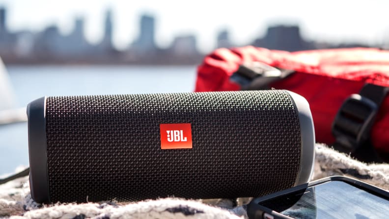 Best gifts for college students 2018: JBL Flip 3