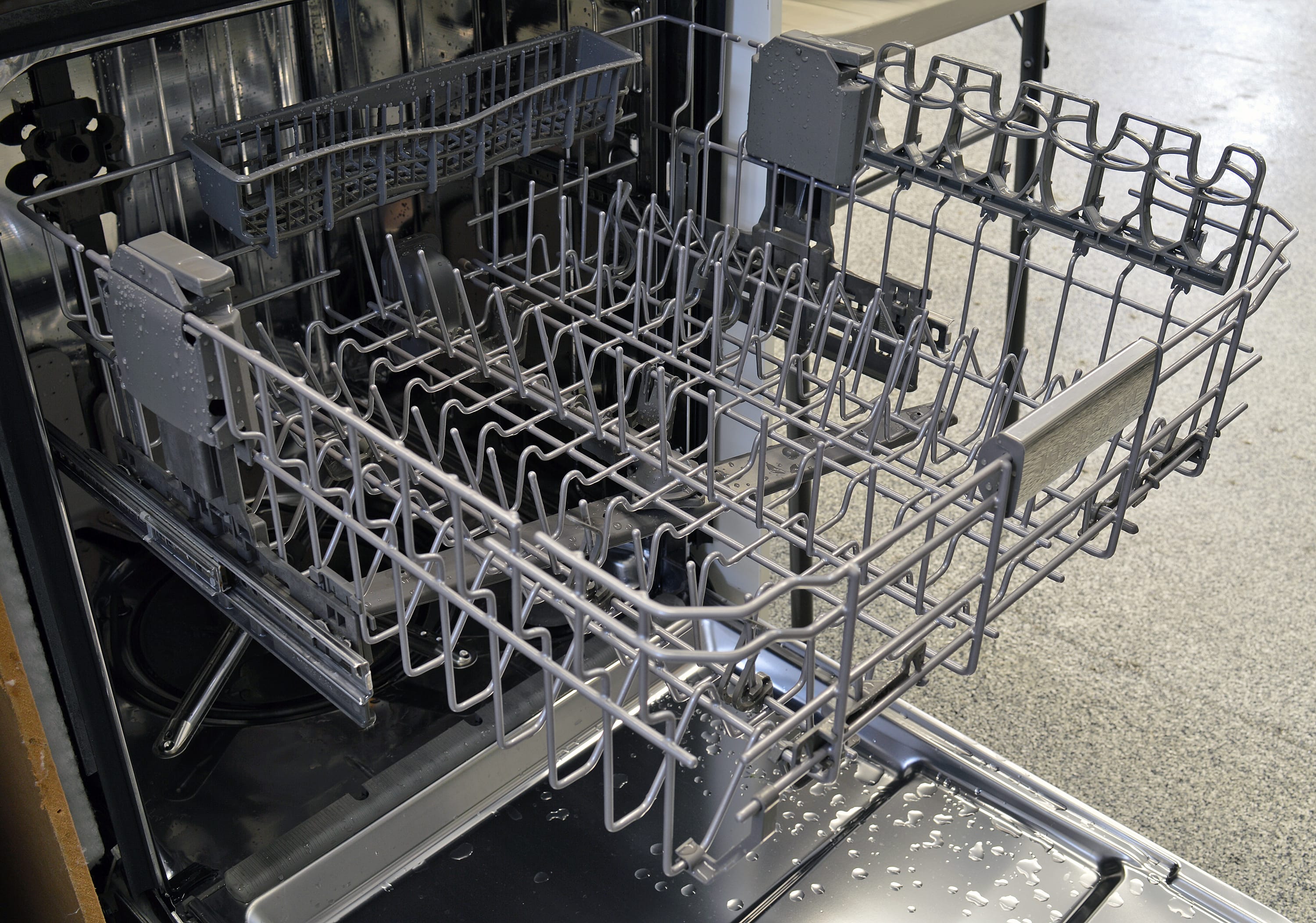 Kitchenaid Kdte304dss Dishwasher Review Reviewed Com Dishwashers Kitchenaid Kdte304dss Top Rack