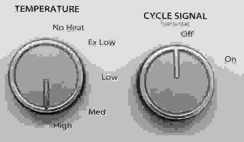 The choice of five different heat levels is really all the customization available to you on the Whirlpool WED4915EW.