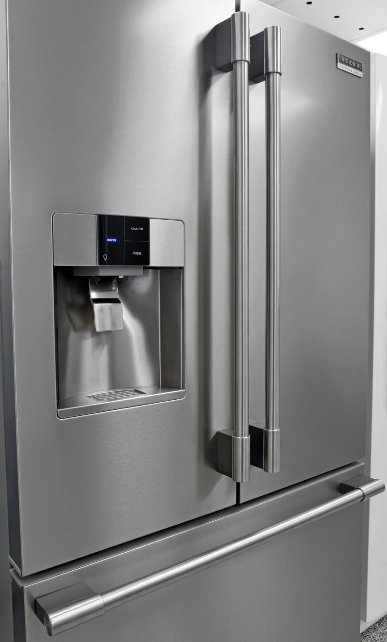 Frigidaire Professional FPBC2277RF Counter Depth Refrigerator Review