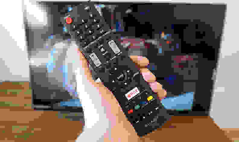 Sharp LC-32LE653U remote control Netflix