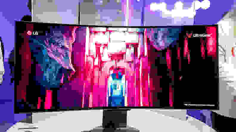 Curved screen pictured at CES
