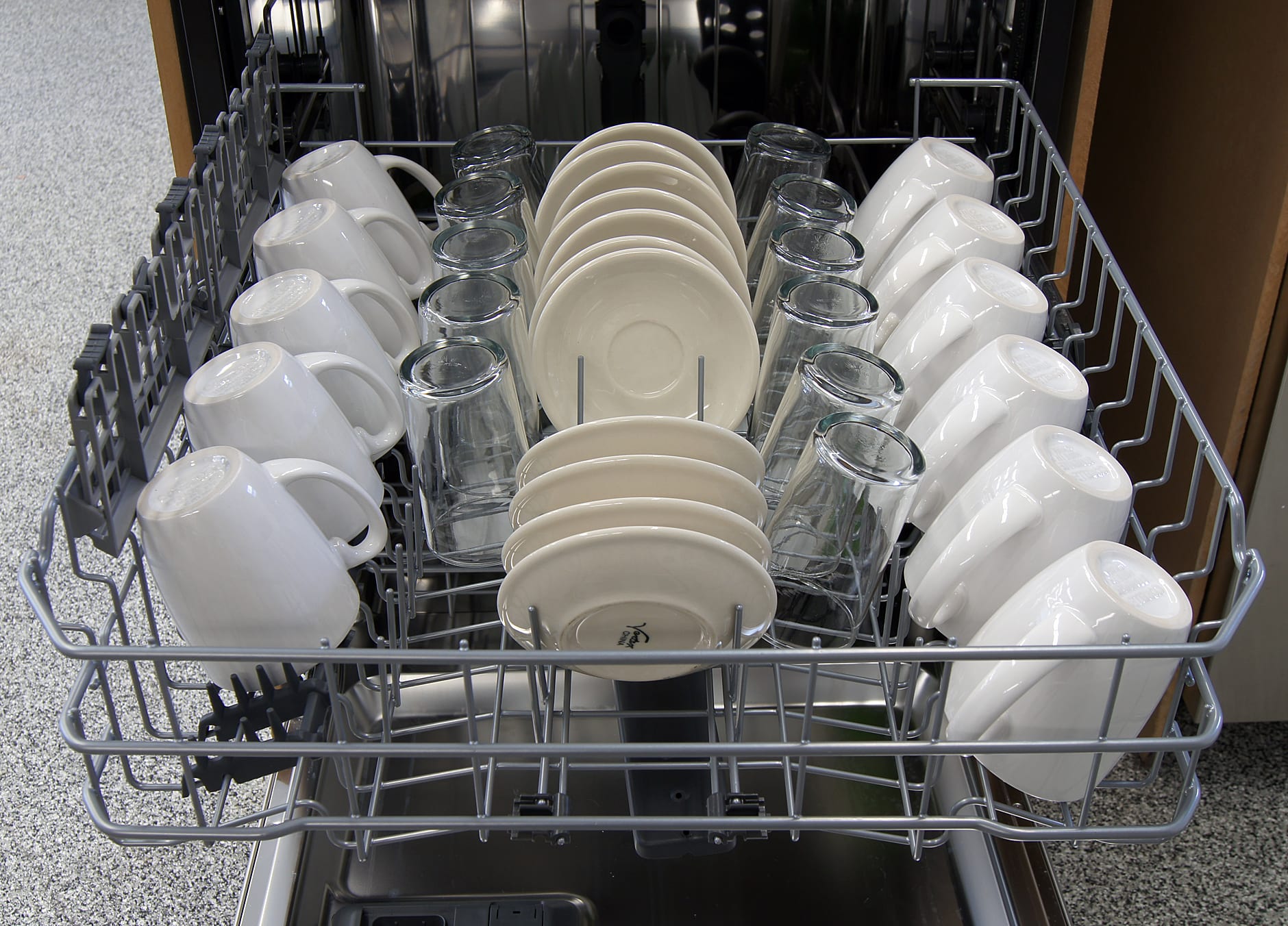 Frigidaire Gallery FGID2474QF Dishwasher Review Dishwashers