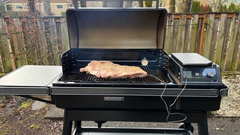 Traeger Ironwood XL - WiFi Pellet Grill and Smoker