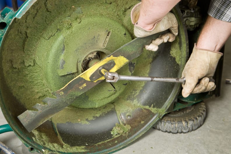 how to sharpen lawn mower blade