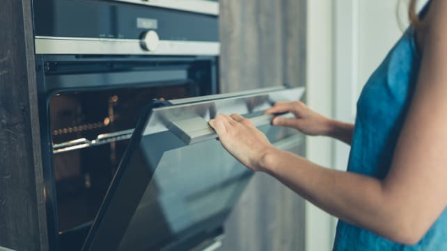 How to preheat your oven - oven