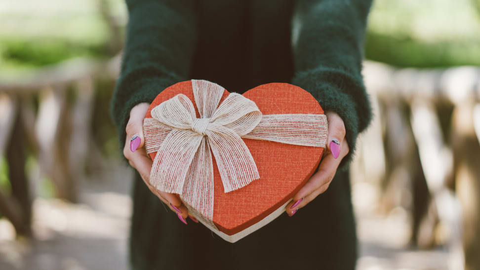 10 amazing last-minute Valentine's deals that will arrive on time