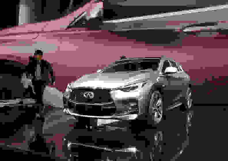 Infiniti Q30 Exterior