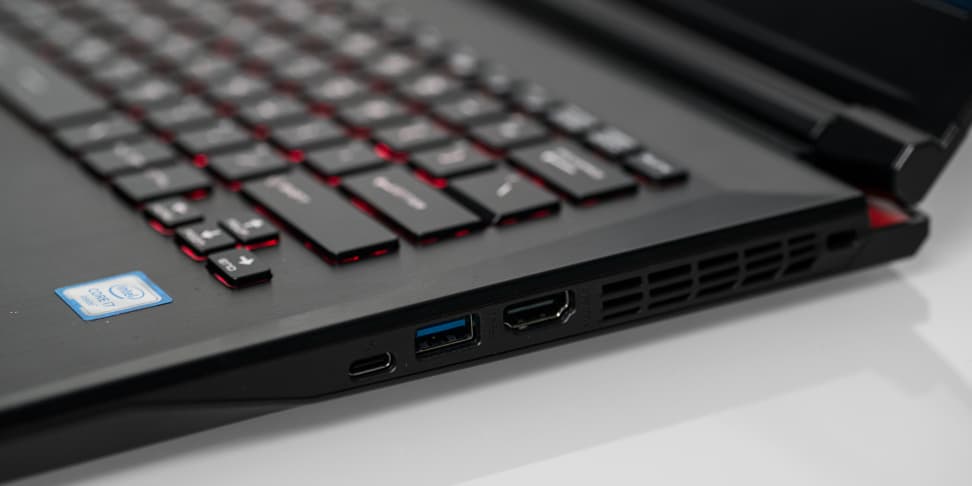 MSI GS40 Phantom Ports Right