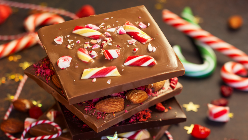 Homemade peppermint barks are easy to make.