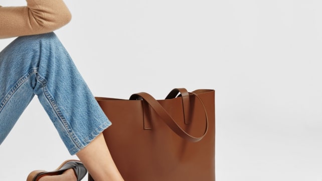 best-gifts-for-mom-2018-everlane-day-market-tote