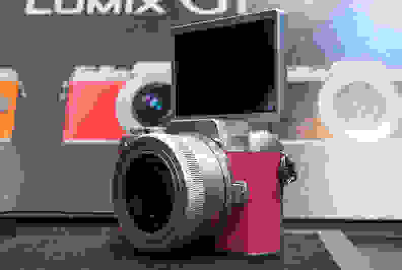 Panasonic Lumix GF7 – Selfie Screen