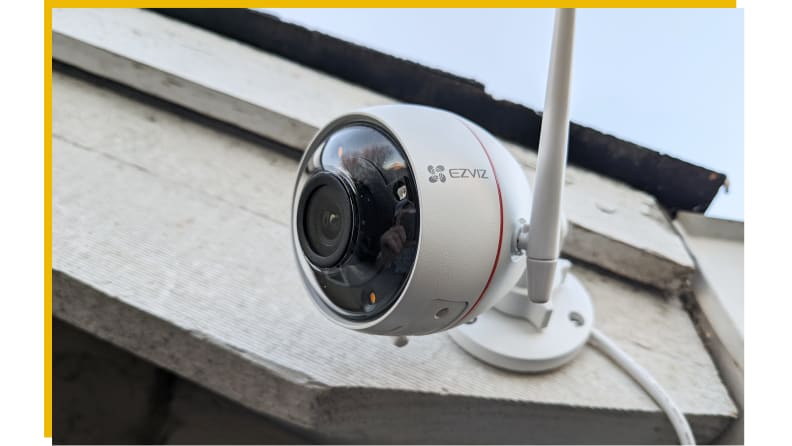 EZVIZ C3W Pro security camera review: We're still doing external antennas?