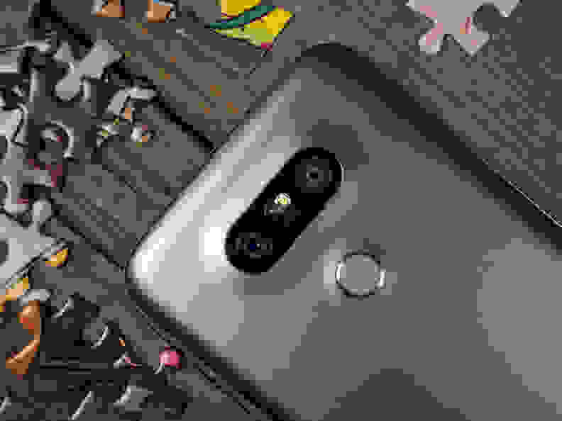 LG G5 dual cameras