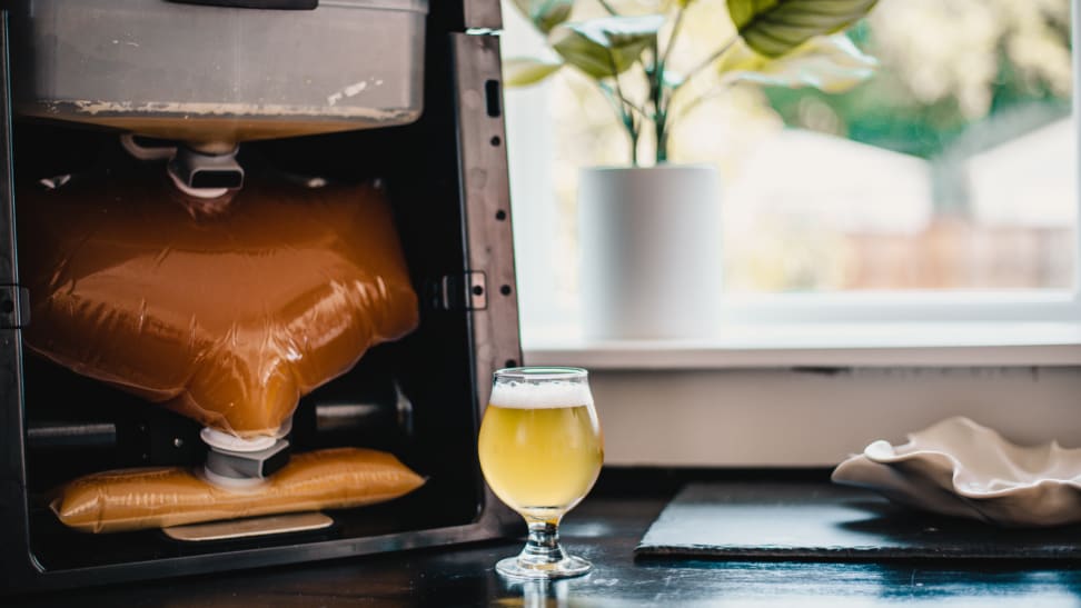 BEERMKR unveils fully automated beer brewing system at CES