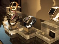 Fitbit Blaze Works as a Smartwatch and a Fitness Tracker