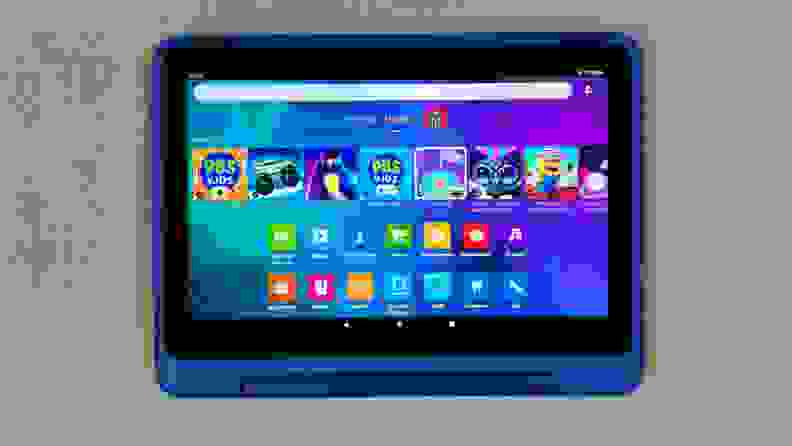 Amazon Kids HD 10 Pro home screen showing apps.