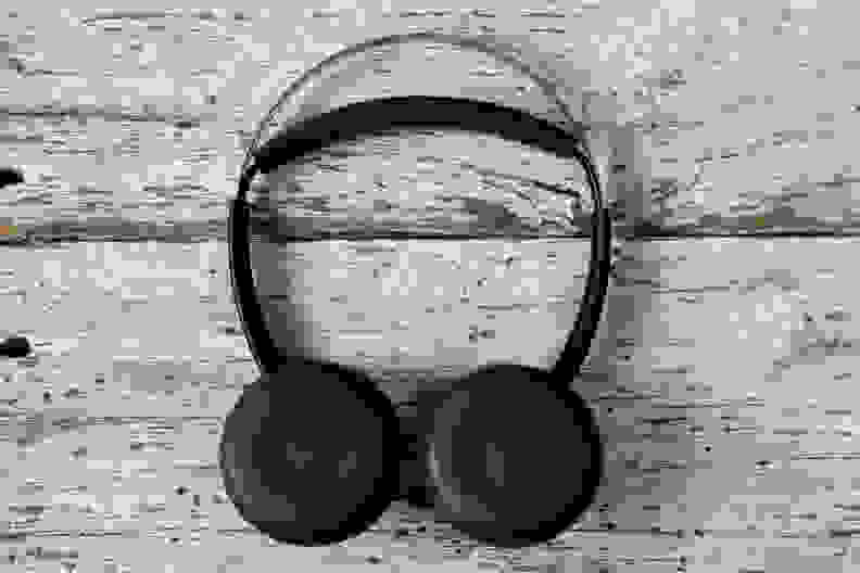 Plantronics Backbeat Sense On Wood