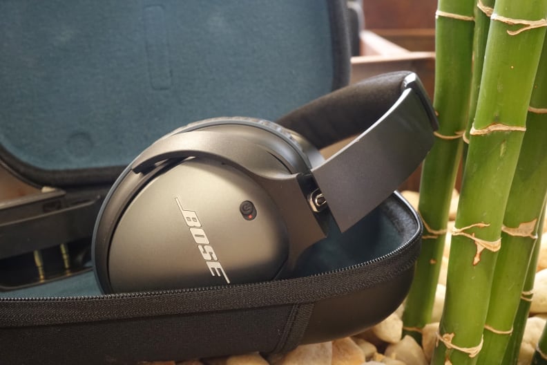 Review: Bose QuietComfort 25 noise-cancelling headphones