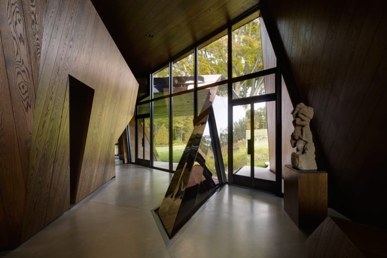 18.36.54 house, Connecticut, interior. [Photo: Marc Lins]
