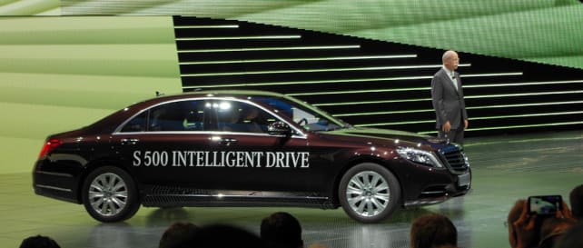 Mercedes-Intelligent-Drive-Big-Hero.jpg